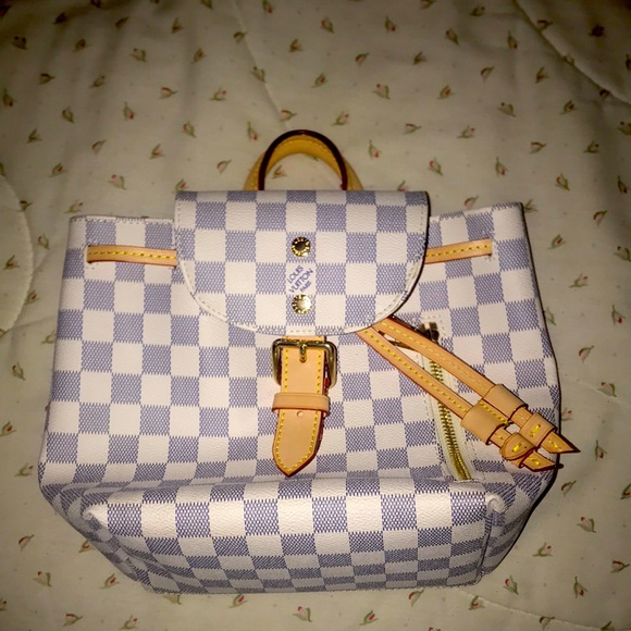 I’m selling this Louis Vuitton bag for sale - Picture 1 of 3